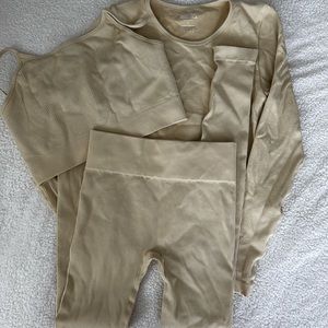 Adanola biscuit cream set